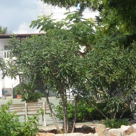 Azienda Agrituristica Masseria Campi *