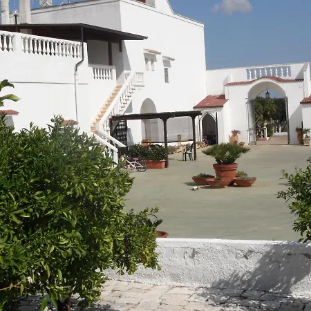 Azienda Agrituristica Masseria Campi *